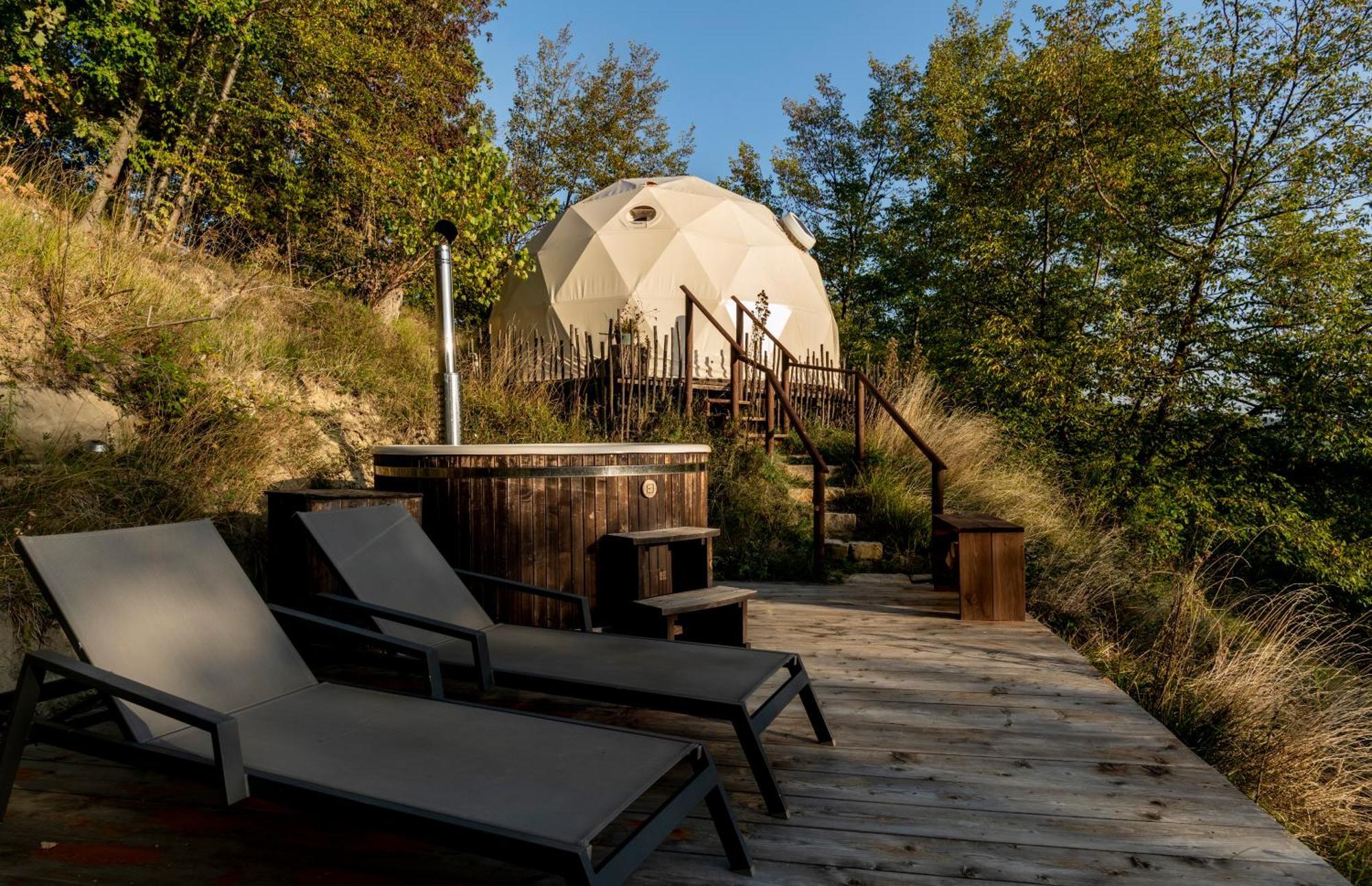Gaia's Spheres Luxe tent *